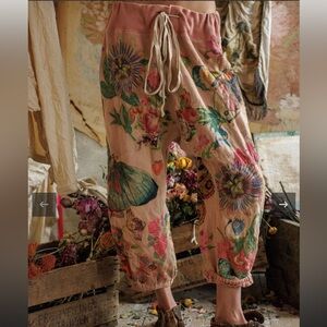 Magnolia Pearl Appliqué La Jolla Joggers